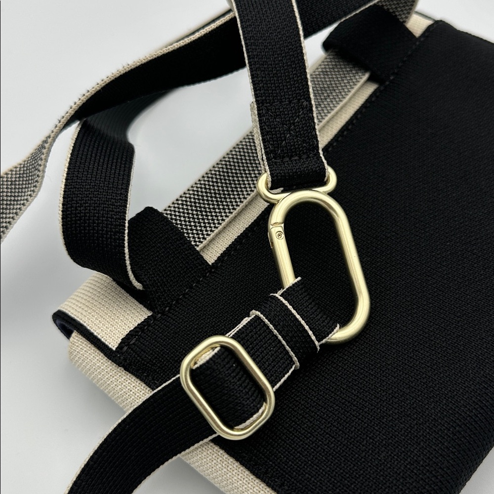 Rothy’s Belt Bag Cream Black NWOT - Picture 6 of 8